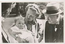 (248) Winston Churchill on visit at Soestdijk Palace, 1948