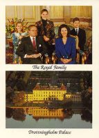 (229) Silvia & Carl Gustaf with children/Drottningholm Palace