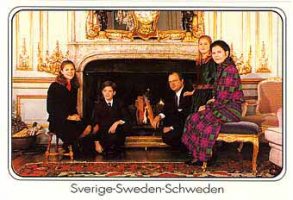 (166) Silvia & Carl Gustaf with children
