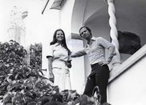 (69) Silvia & Carl Gustaf, Solliden 1976 (press photo Benelux Press, 15 x 10,5 cm)