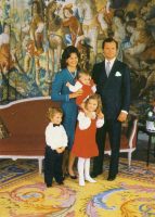 (1253) Silvia & Carl Gustaf with 3 children, 1982