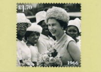 (2082) Queen Elizabeth's Platinum Jubilee - postcard of new stamp