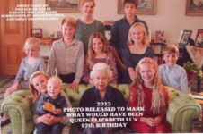 (2114) Queen Elizabeth with some of her grandchildren and great grandchildren, 2022